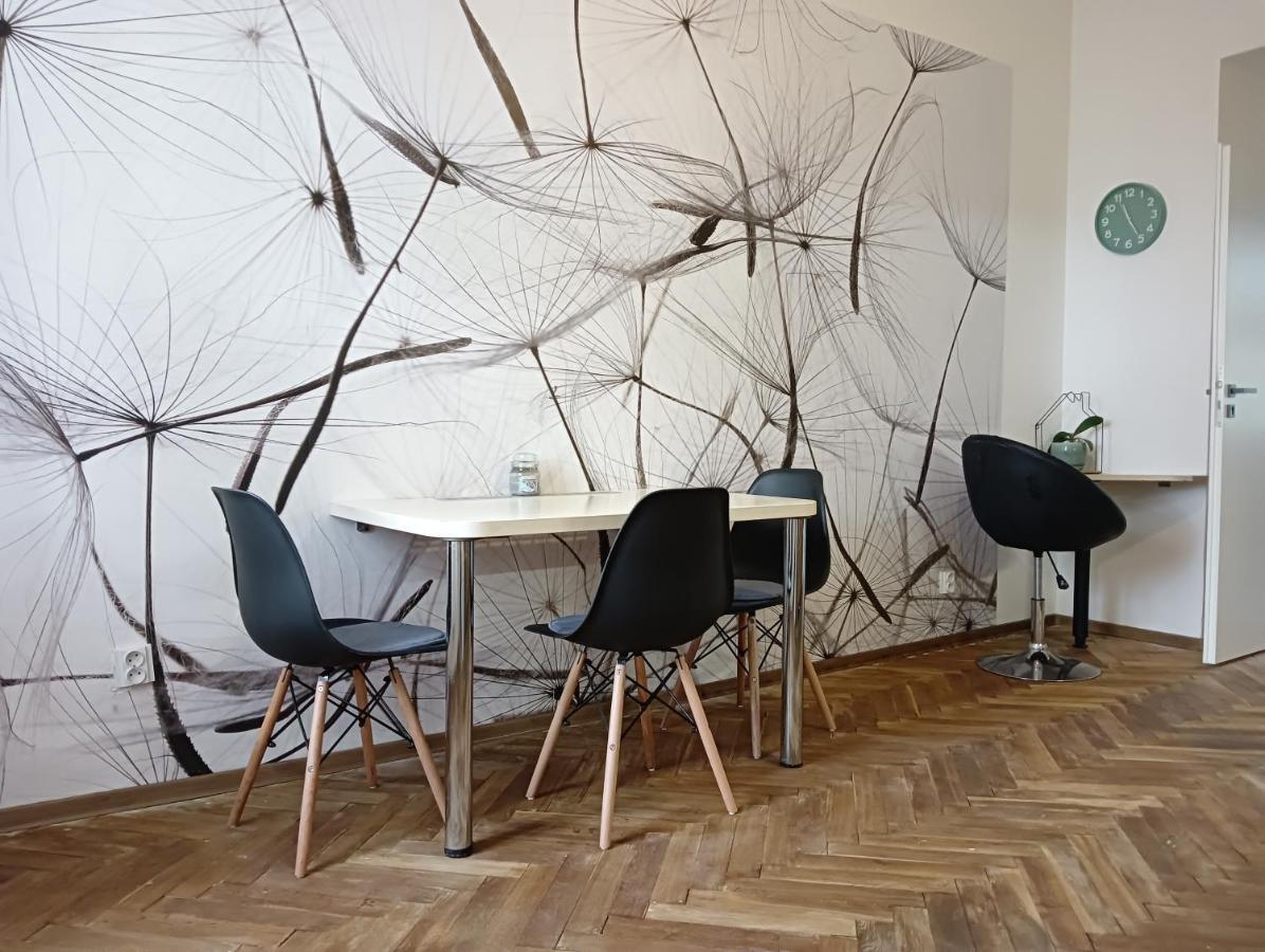 Apartman Hybesova2 Brno Bagian luar foto